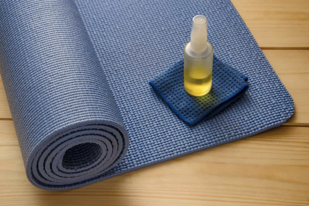 make your own yoga mat wash